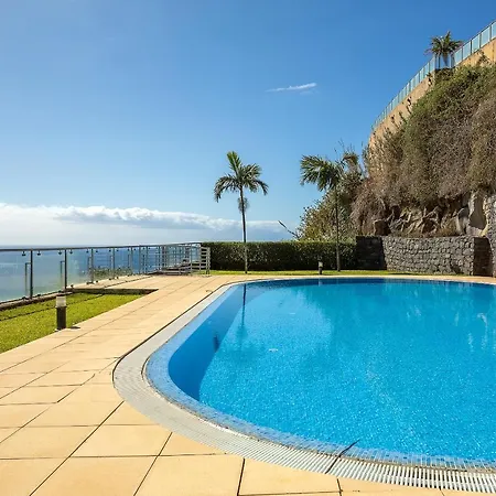 Vale E Mar * Calheta